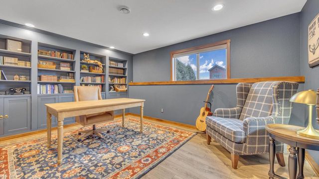 1515 Hummingbird LANE, Plymouth, WI 53073