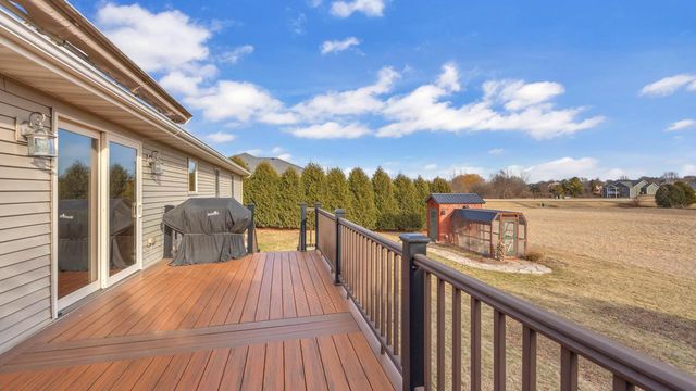 1515 Hummingbird LANE, Plymouth, WI 53073