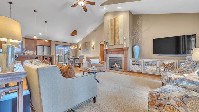 1515 Hummingbird LANE, Plymouth, WI 53073