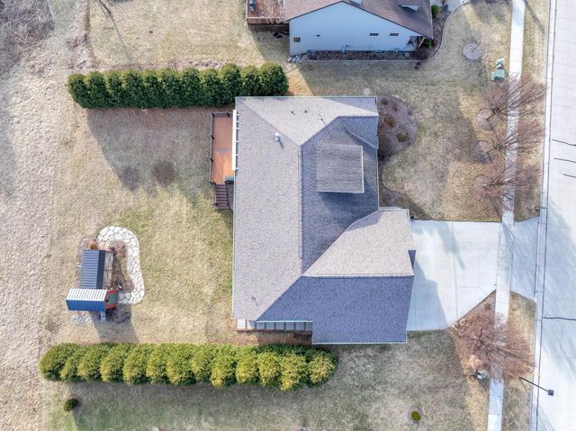 1515 Hummingbird LANE, Plymouth, WI 53073