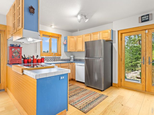 1810 Moss Rock Dr, Estes Park, CO 80517