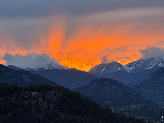 1810 Moss Rock Dr, Estes Park, CO 80517