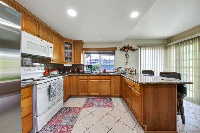 2574 Keen, San Diego, CA 92139
