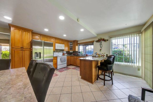 2574 Keen, San Diego, CA 92139