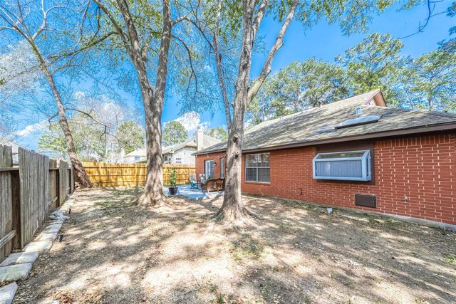 5439 Fern Park Drive, Kingwood, TX 77339