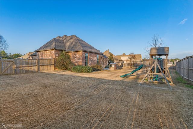 2104 Hollow Wood Way, Haughton, LA 71037