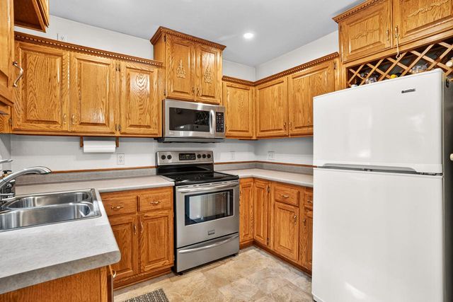 8548 N 68th STREET, Brown Deer, WI 53223