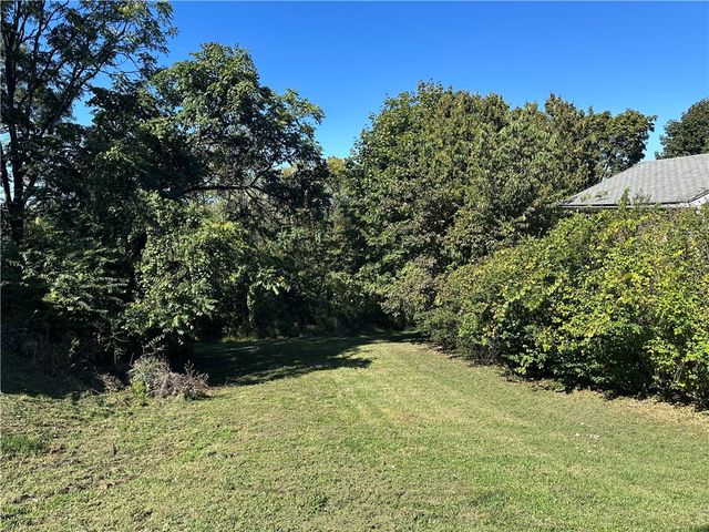 lot Sunset, West Mifflin, PA 15122