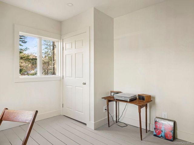 15 John Street, Rosendale, NY 12472