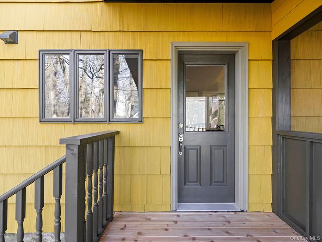 15 John Street, Rosendale, NY 12472