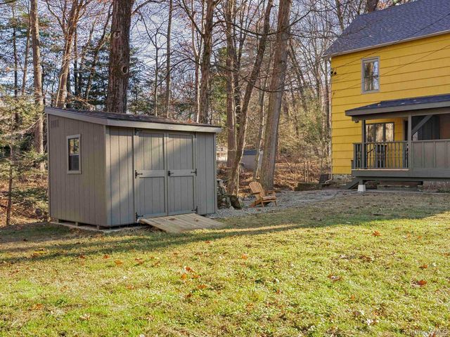 15 John Street, Rosendale, NY 12472