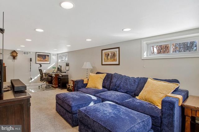 1930 SEVERN GROVE RD, Annapolis, MD 21401