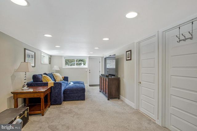 1930 SEVERN GROVE RD, Annapolis, MD 21401