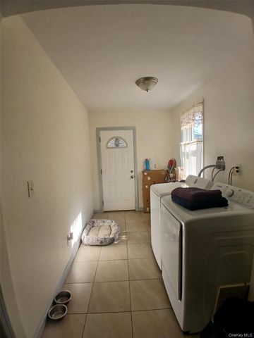 103 Monroe Avenue, Staten Island, NY 10301