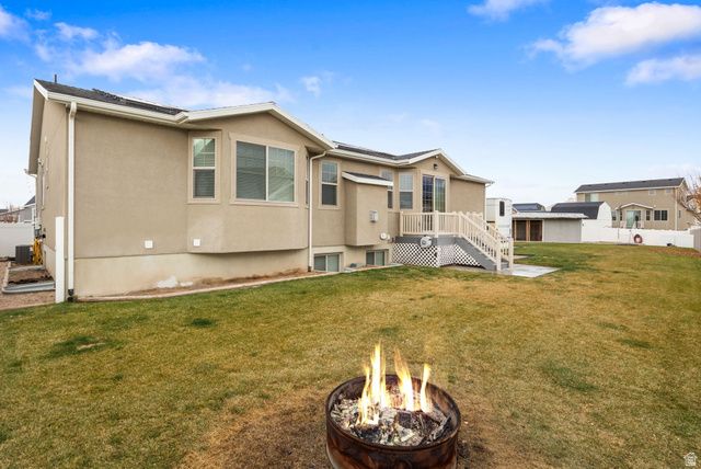673 W DEEPDALE CT, Stansbury Park, UT 84074