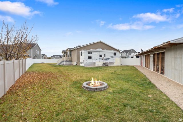 673 W DEEPDALE CT, Stansbury Park, UT 84074