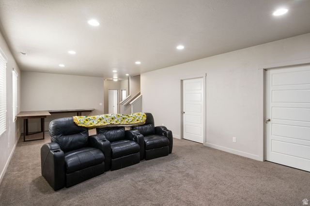 673 W DEEPDALE CT, Stansbury Park, UT 84074