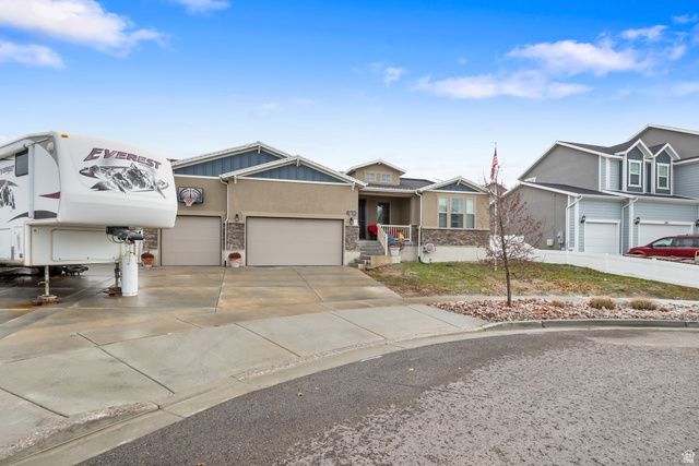 673 W DEEPDALE CT, Stansbury Park, UT 84074