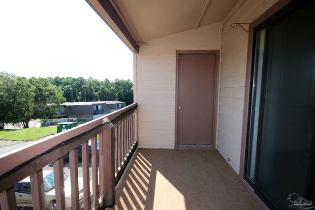 2303 W Michigan Ave F-5, Pensacola, FL 32526