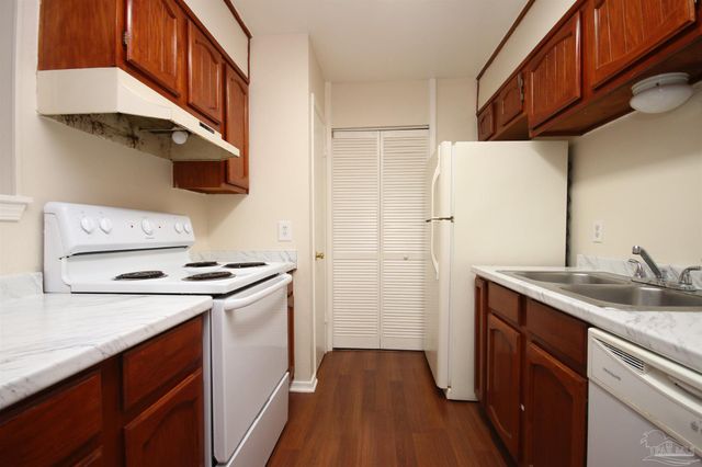 2303 W Michigan Ave F-5, Pensacola, FL 32526