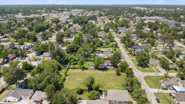 7821 Melrose Street, Houston, TX 77022