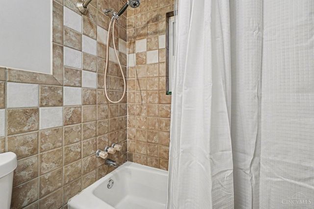 4304 Kugler Mill Road, Deer Park, OH 45236