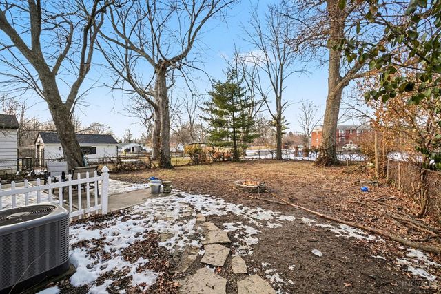 4304 Kugler Mill Road, Deer Park, OH 45236