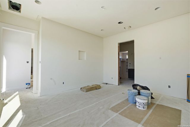 216 Sendera Way, Canyon Lake, TX 78133