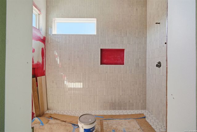 216 Sendera Way, Canyon Lake, TX 78133