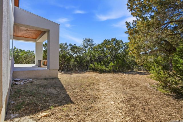 216 Sendera Way, Canyon Lake, TX 78133