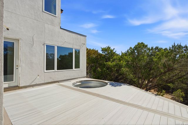 216 Sendera Way, Canyon Lake, TX 78133