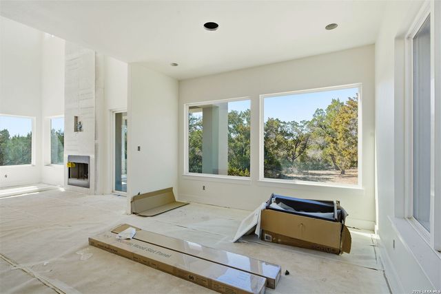 216 Sendera Way, Canyon Lake, TX 78133