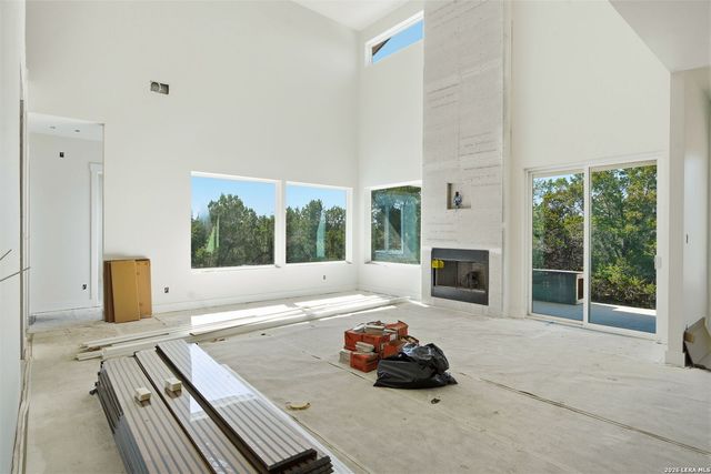 216 Sendera Way, Canyon Lake, TX 78133