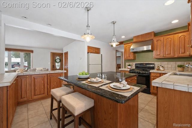 439 N Linville Street, Westland, MI 48185