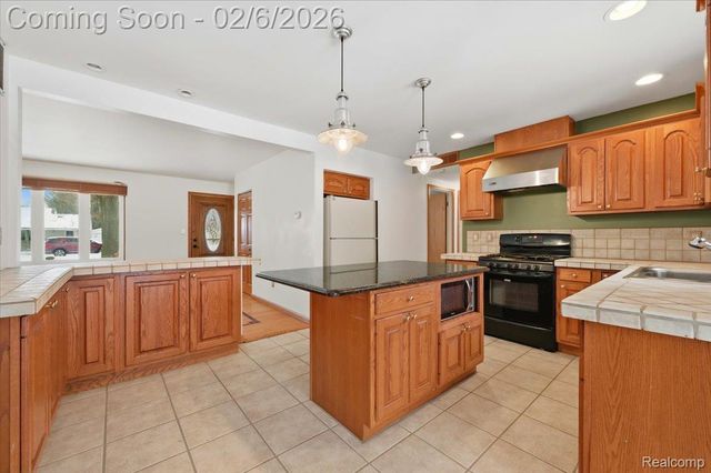 439 N Linville Street, Westland, MI 48185