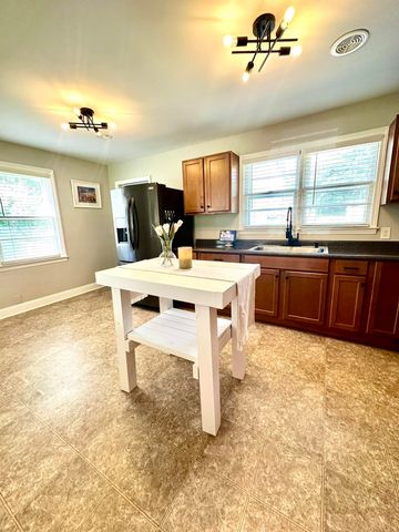 400 Wadsworth Road, Spartanburg, SC 29301