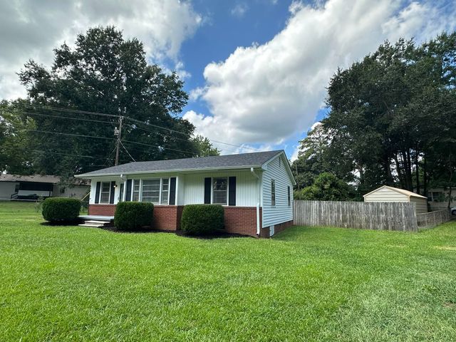 400 Wadsworth Road, Spartanburg, SC 29301