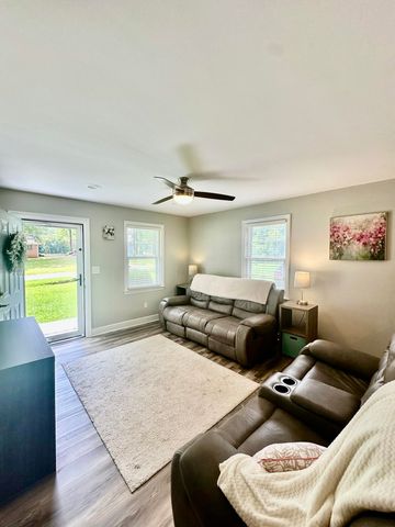 400 Wadsworth Road, Spartanburg, SC 29301