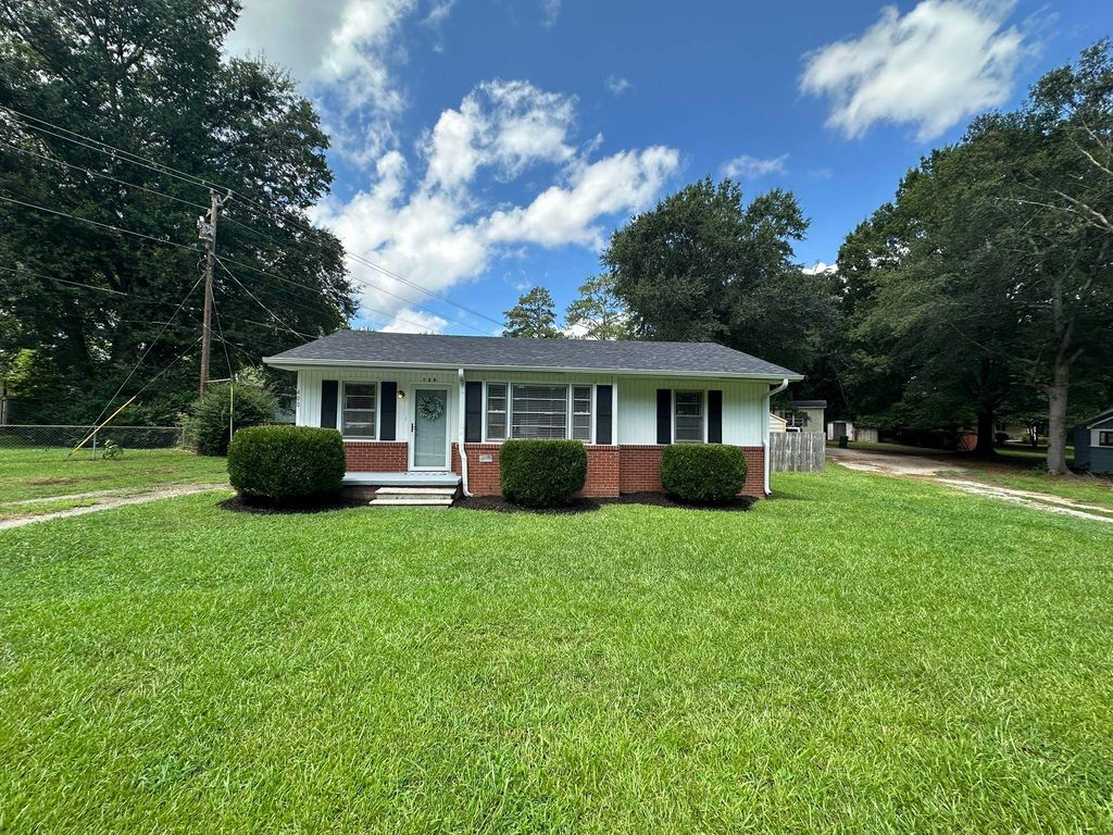 400 Wadsworth Road, Spartanburg, SC 29301