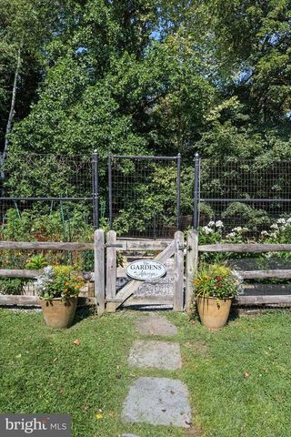 5304 PARKVIEW DR, Haverford, PA 19041