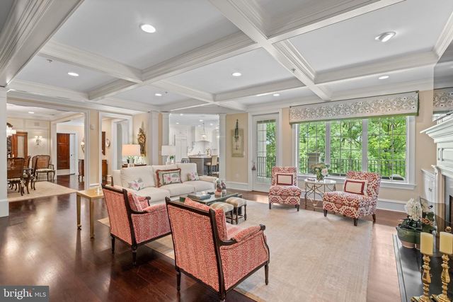 5304 PARKVIEW DR, Haverford, PA 19041