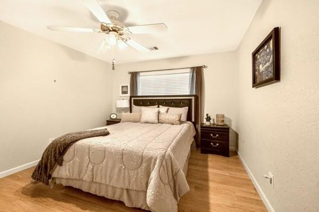 1727 Millhouse Road, Houston, TX 77073