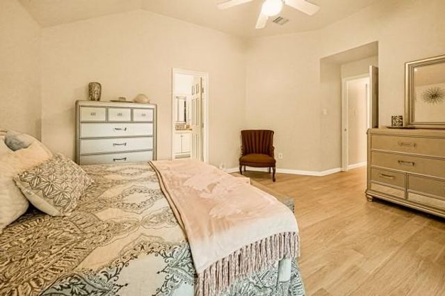 1727 Millhouse Road, Houston, TX 77073