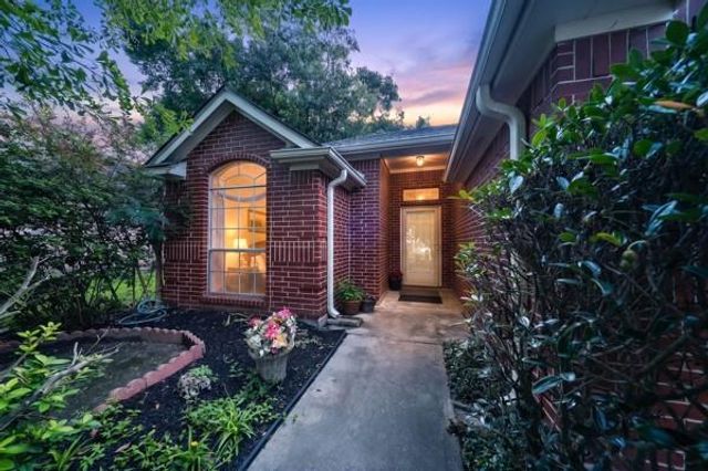 1727 Millhouse Road, Houston, TX 77073