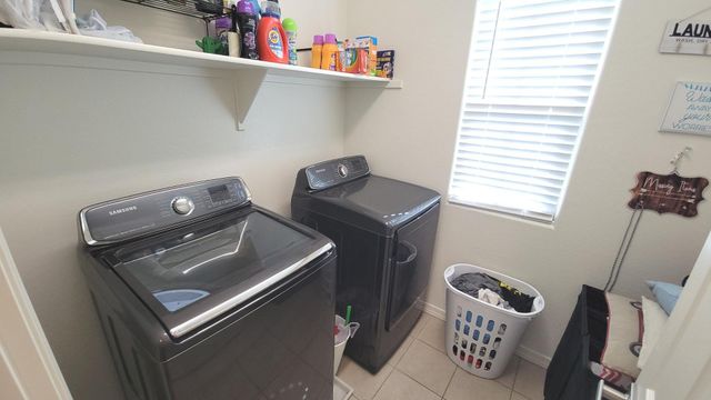 1648 S 82nd Way, Mesa, AZ 85209