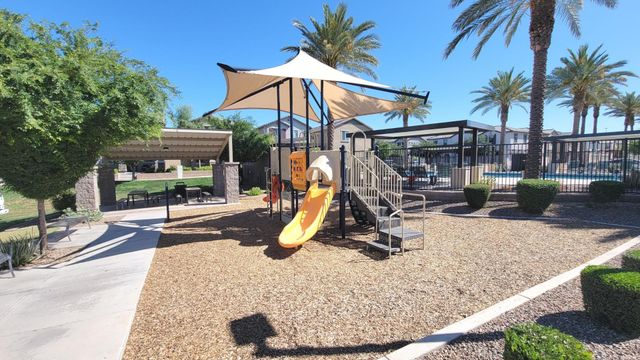 1648 S 82nd Way, Mesa, AZ 85209