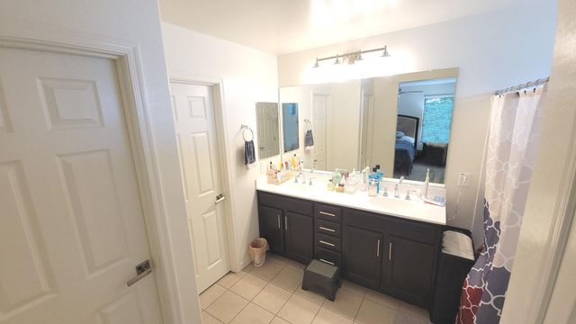 1648 S 82nd Way, Mesa, AZ 85209