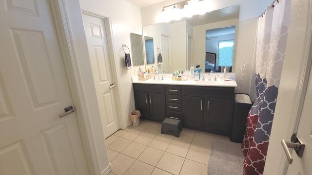 1648 S 82nd Way, Mesa, AZ 85209