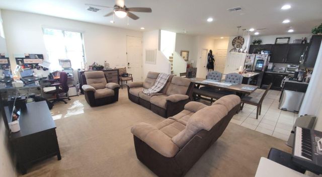 1648 S 82nd Way, Mesa, AZ 85209