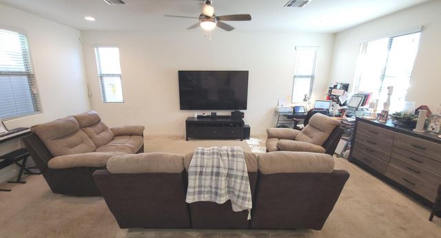 1648 S 82nd Way, Mesa, AZ 85209